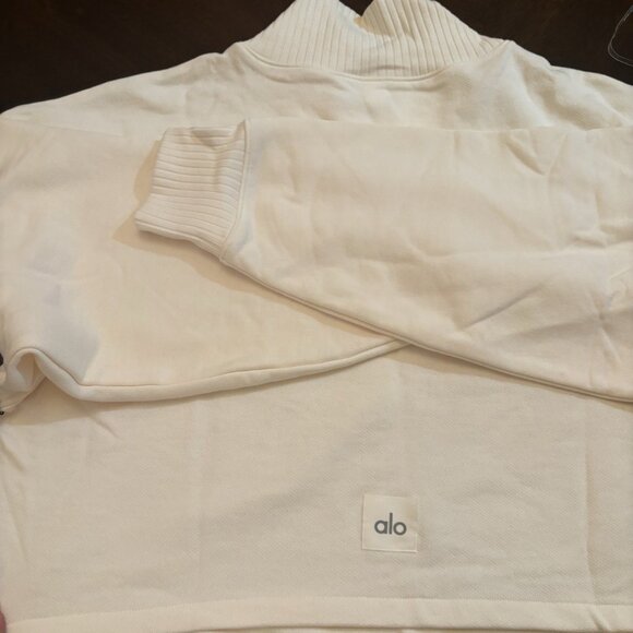 Alo Yoga Cropped Serenity Coverup And Serenity Wide Leg Sweatpant Set In Ivory - Picture 2 of 9